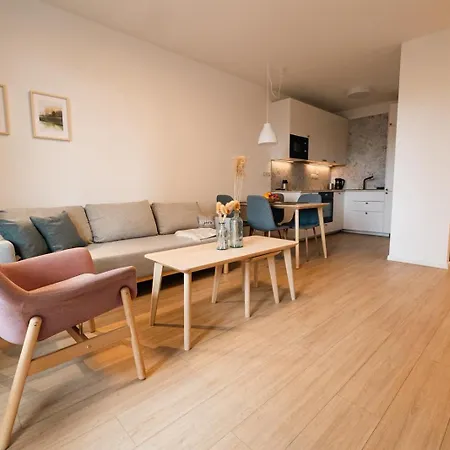 Nest 5b Apartment *